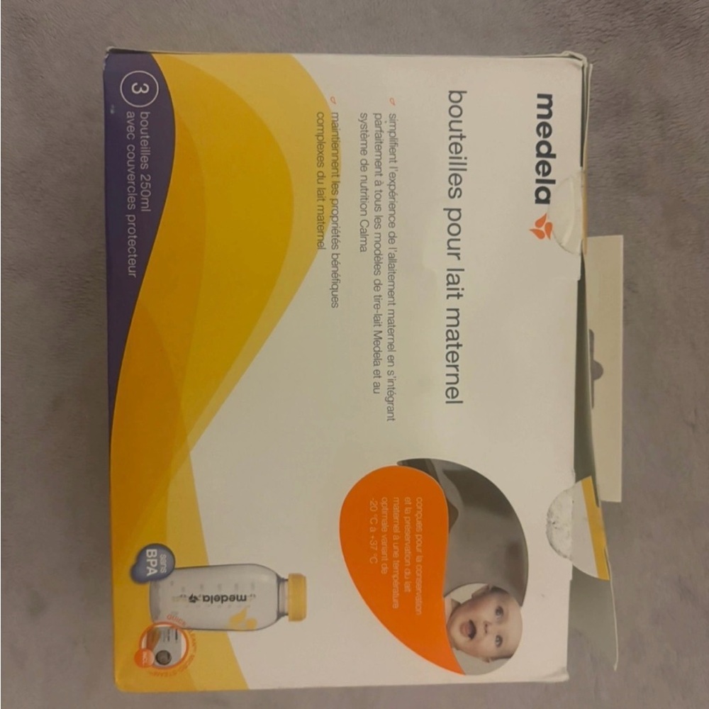 Medela Yellow and White Breast Milk Storage Bottles - 3 Pack